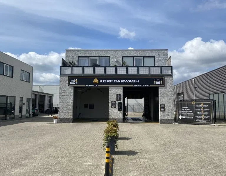 Korf Carwash gebouw aan de Remmerden in Rhenen